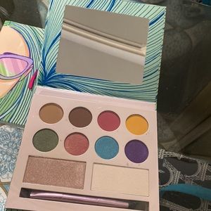 Laura Sanchez Moods Palette New